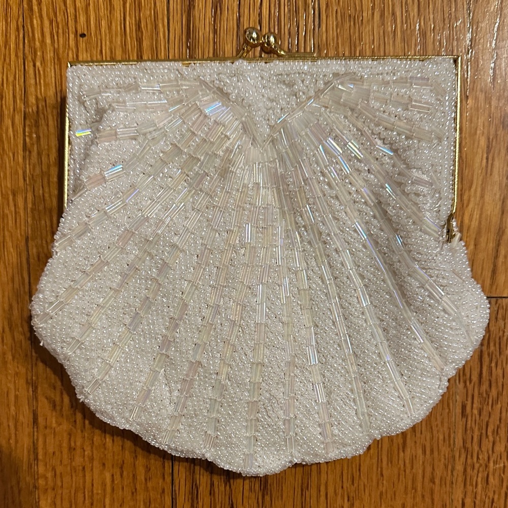Elegant Beaded Clutch in White and Gold